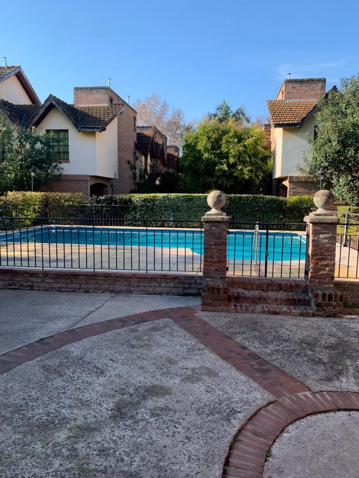 Duplex en alquiler en barrio cerrado