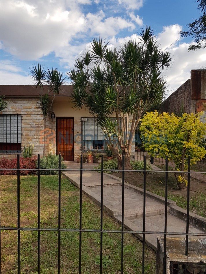 CASA EN VENTA en JOSE C PAZ. APTA CREDITO BANCARIO